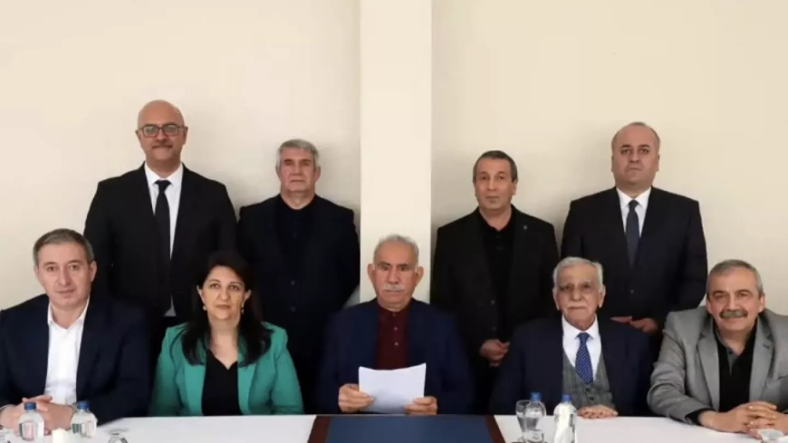PKK silah bıraktı: Türkiye ve dünyadan ilk tepkiler geldi