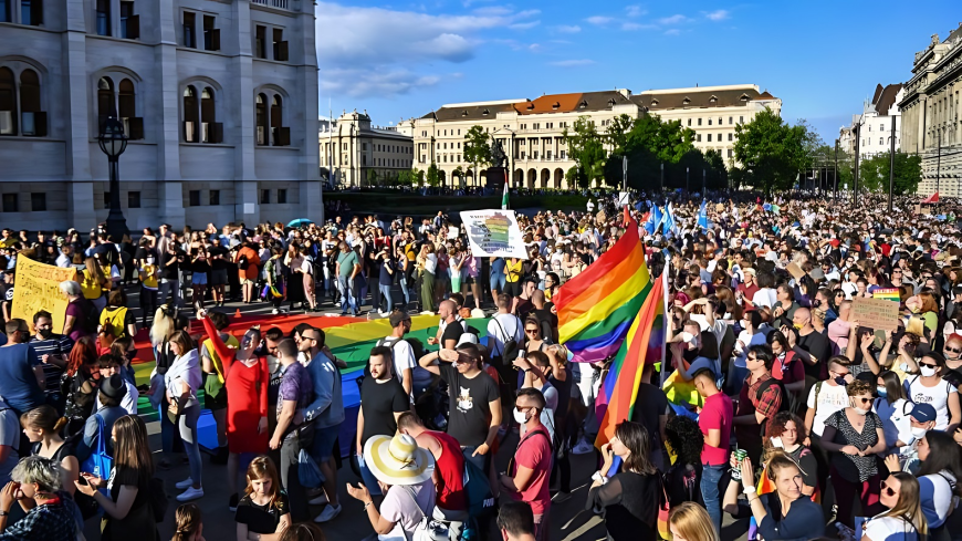 Macaristan’ın LGBTİ+ yasağı AB Mahkemesi’ne taşındı