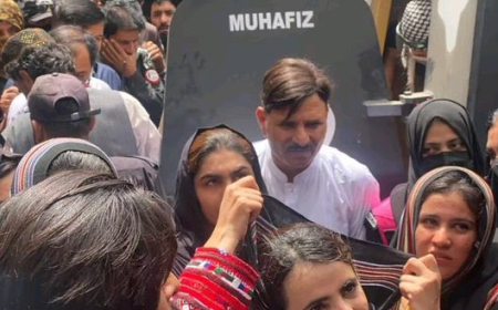 Dr. Mahrang Baloch Hakkında Tutuksuz Yakalama Emri