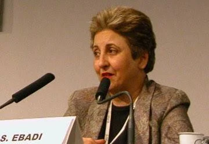 Perdenin Ardındaki Cesaret: Şirin Ebadi’nin Sessiz Sahnesi